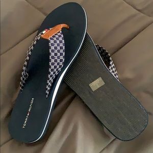 Tommy Hilfiger - brand new